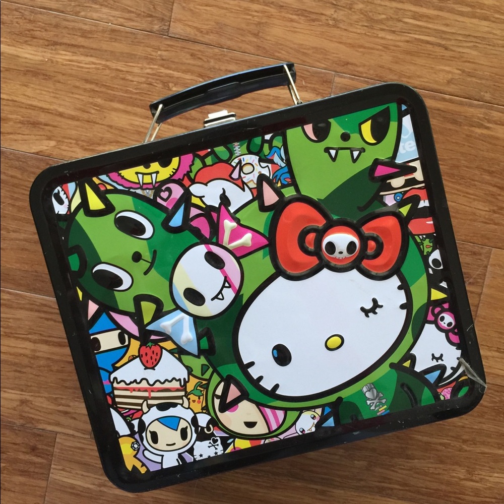 Tokidoki, Hello Kitty tin lunch box